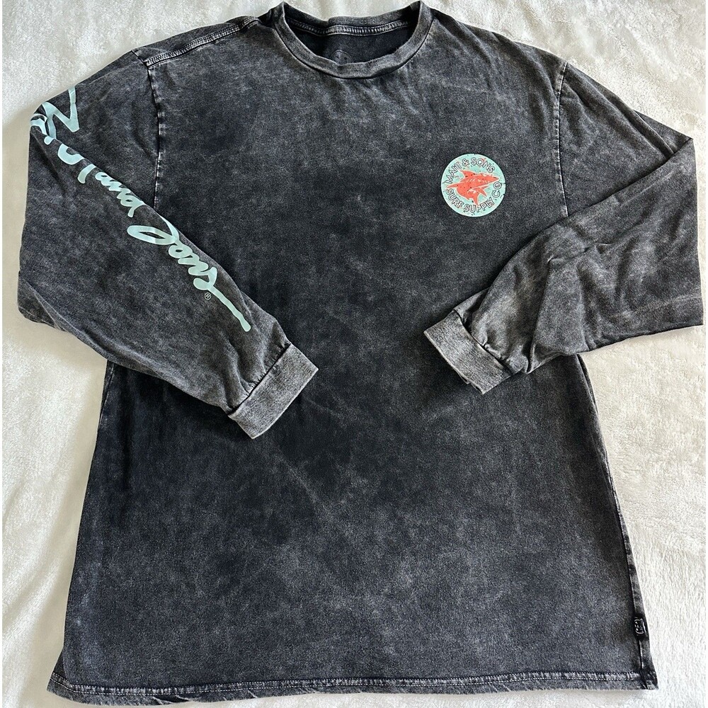 Maui and Sons Long Sleeve Shirt Mens XL Gray Mineral Wash Shark Surf Graphic Tee
